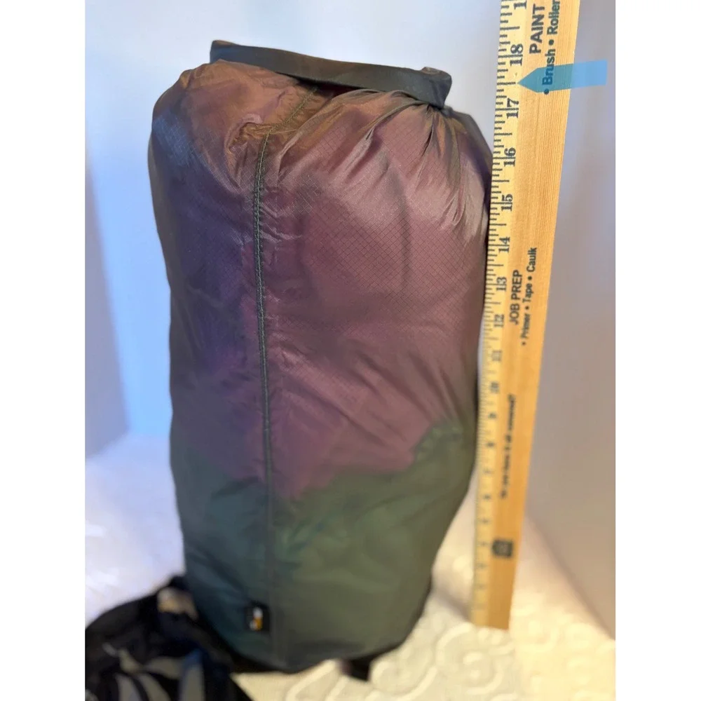 Sea to Summit eVent Compression Dry Sack Medium Gray Waterproof Cordura Bag